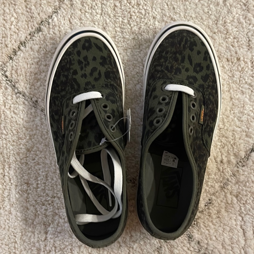 VANS Authentic 44 D Leopard